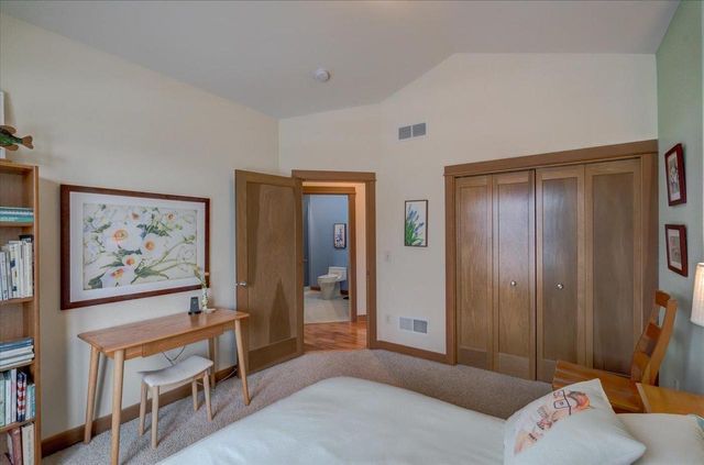 4873 Highwood Circle, Middleton, WI 53562