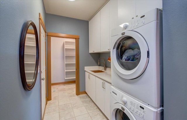 4873 Highwood Circle, Middleton, WI 53562