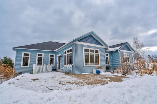 4873 Highwood Circle, Middleton, WI 53562