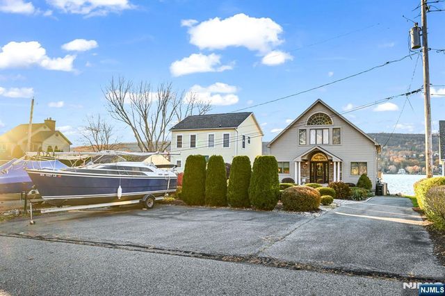 59 Forest Lake Drive, West Milford, NJ 07421