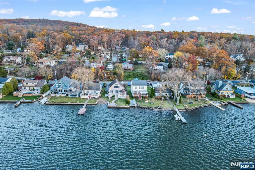 59 Forest Lake Drive, West Milford, NJ 07421