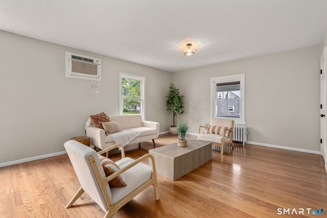 113 Branford Street, Manchester, CT 06040