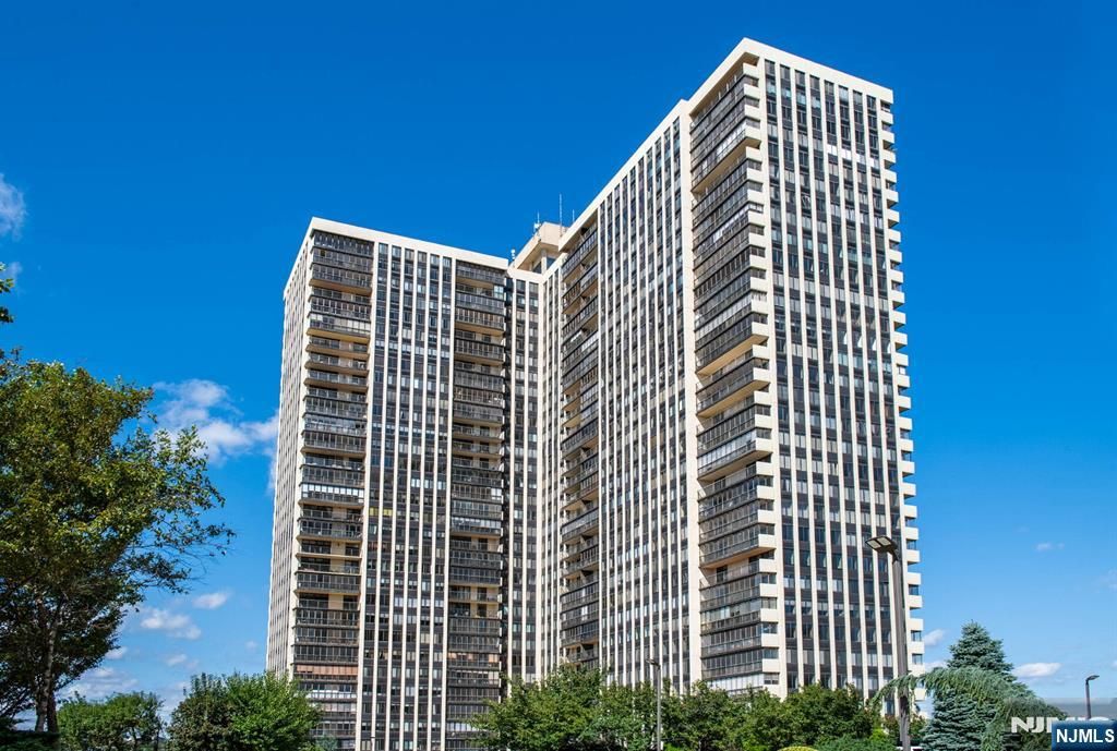 300 Winston, Cliffside Park, NJ 07010