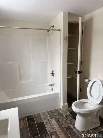 2 Mixville Road, Prospect, CT 06410