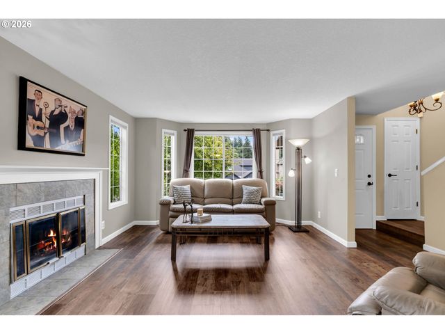 11541 Sw WOODLEE HEIGHTS Ct Sw, Portland, OR 97219