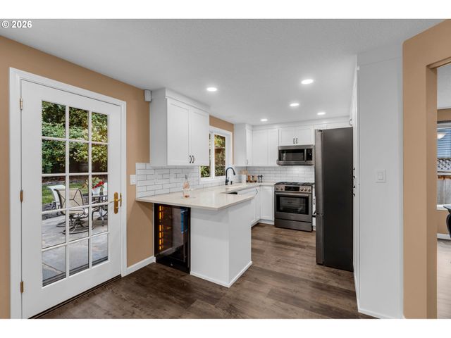 11541 Sw WOODLEE HEIGHTS Ct Sw, Portland, OR 97219