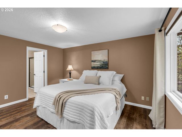 11541 Sw WOODLEE HEIGHTS Ct Sw, Portland, OR 97219