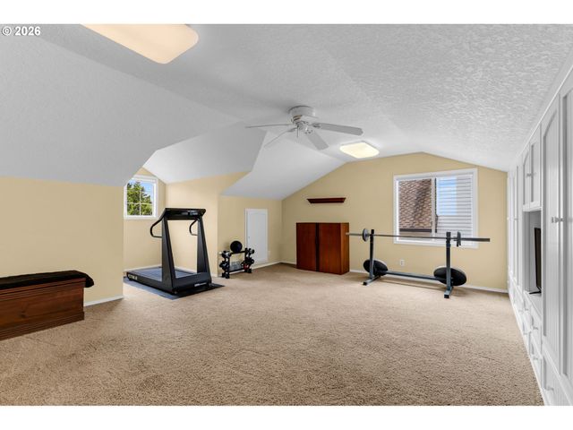 11541 Sw WOODLEE HEIGHTS Ct Sw, Portland, OR 97219