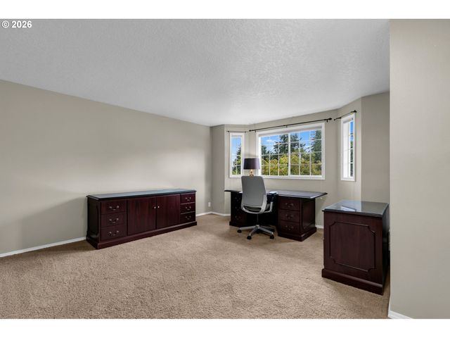 11541 Sw WOODLEE HEIGHTS Ct Sw, Portland, OR 97219