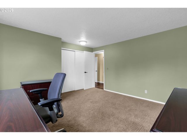 11541 Sw WOODLEE HEIGHTS Ct Sw, Portland, OR 97219