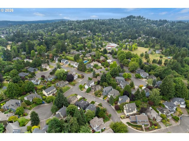 11541 Sw WOODLEE HEIGHTS Ct Sw, Portland, OR 97219