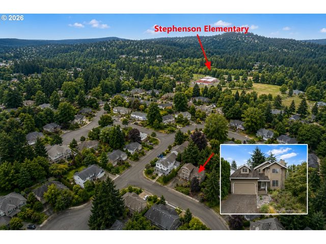 11541 Sw WOODLEE HEIGHTS Ct Sw, Portland, OR 97219