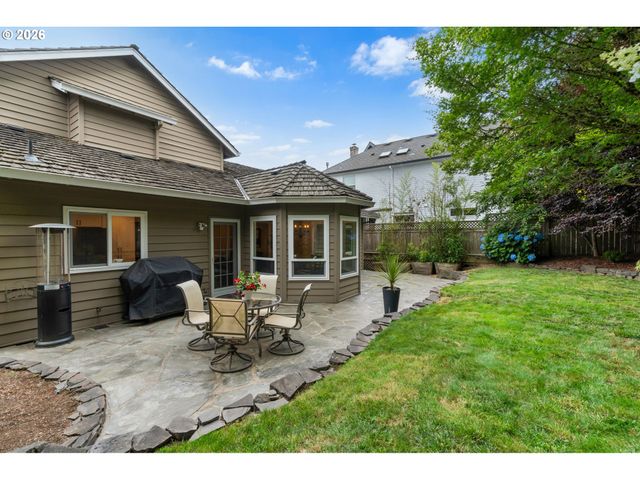 11541 Sw WOODLEE HEIGHTS Ct Sw, Portland, OR 97219