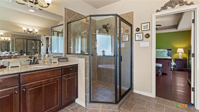 15624 Hill Lane, Selma, TX 78154