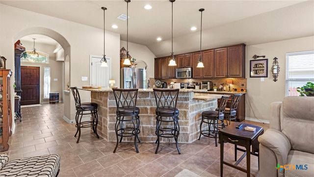 15624 Hill Lane, Selma, TX 78154