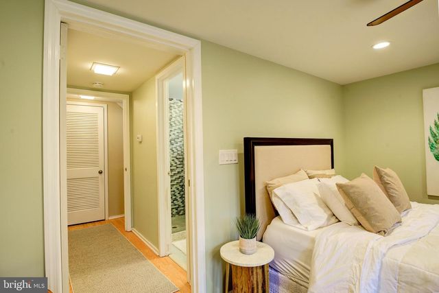 34 HEATHER LN, Princeton, NJ 08540