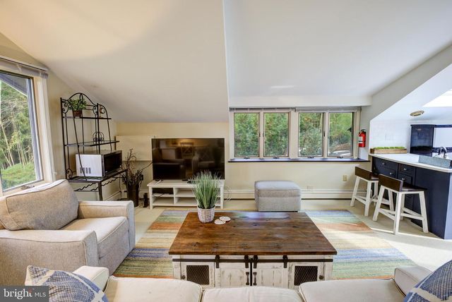 34 HEATHER LN, Princeton, NJ 08540