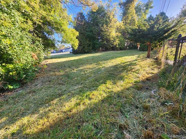 0 15 Mile Rd, Clinton Charter Township, MI 48035