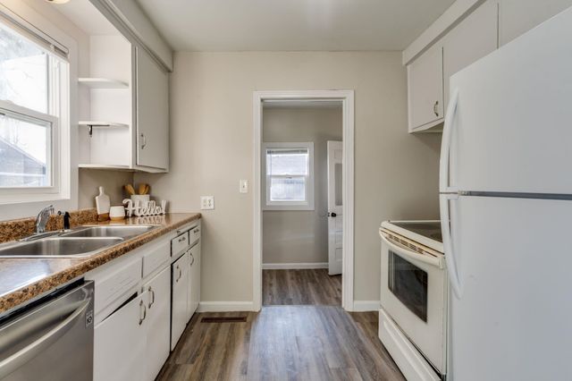 1401 W 34th St S, Wichita, KS 67217