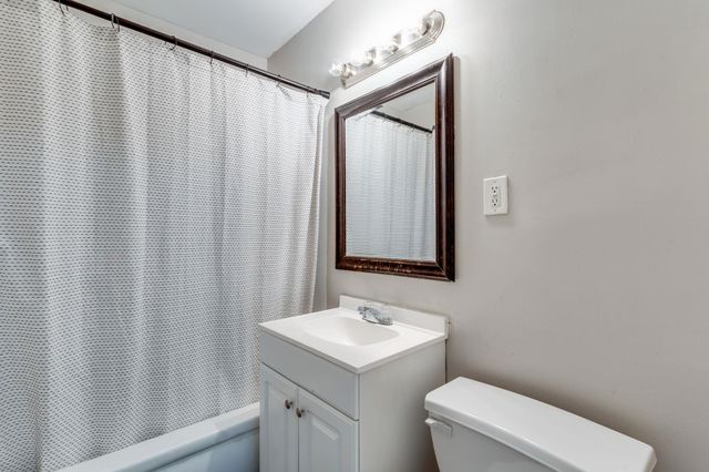 1401 W 34th St S, Wichita, KS 67217