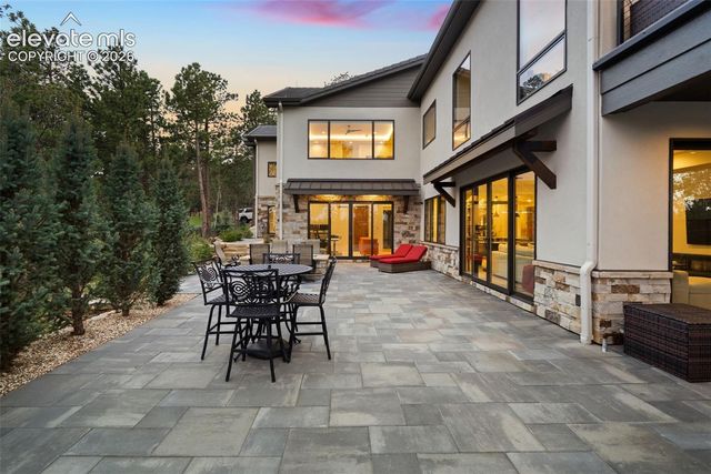 1685 Oakmoor Heights, Colorado Springs, CO 80906