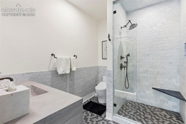 1685 Oakmoor Heights, Colorado Springs, CO 80906