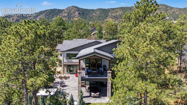 1685 Oakmoor Heights, Colorado Springs, CO 80906