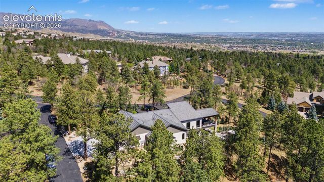 1685 Oakmoor Heights, Colorado Springs, CO 80906