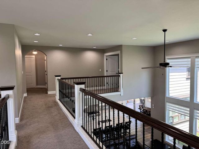 61152 SE Sydney Harbor Drive, Bend, OR 97702