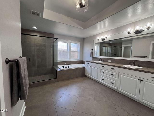 61152 SE Sydney Harbor Drive, Bend, OR 97702