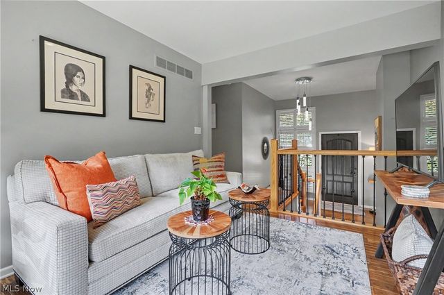3610 Knollwood Lane, Akron, OH 44333