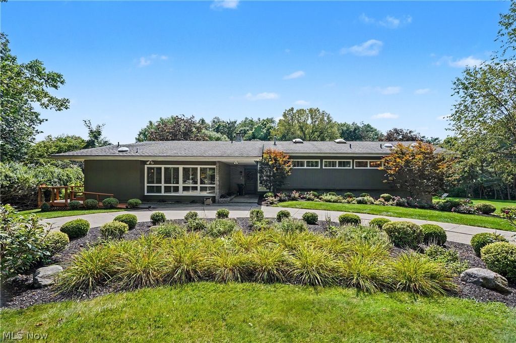 3610 Knollwood Lane, Akron, OH 44333