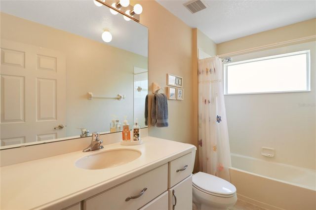 20846 QUEEN ALEXANDRA DRIVE, Leesburg, FL 34748