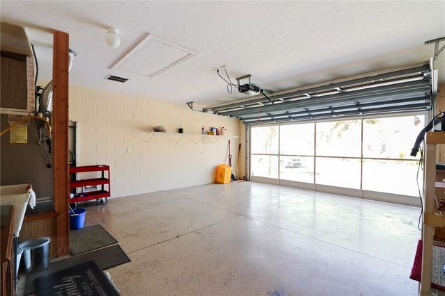 20846 QUEEN ALEXANDRA DRIVE, Leesburg, FL 34748