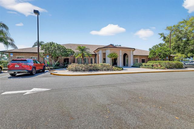 20846 QUEEN ALEXANDRA DRIVE, Leesburg, FL 34748