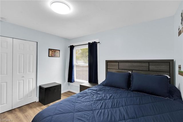 1371 Torreya CIR, North Fort Myers, FL 33917