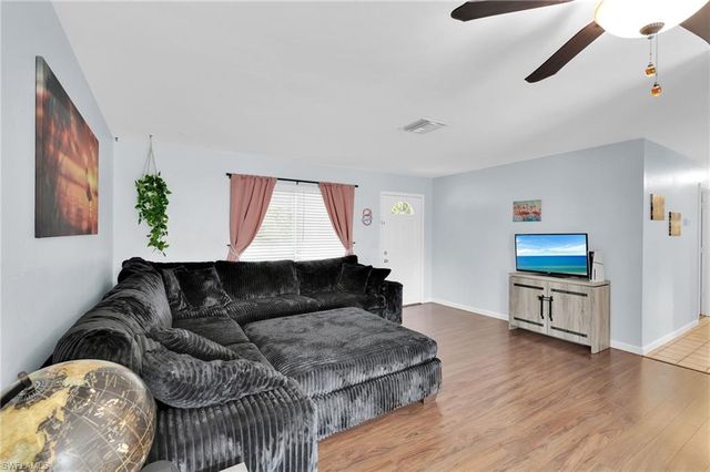 1371 Torreya CIR, North Fort Myers, FL 33917