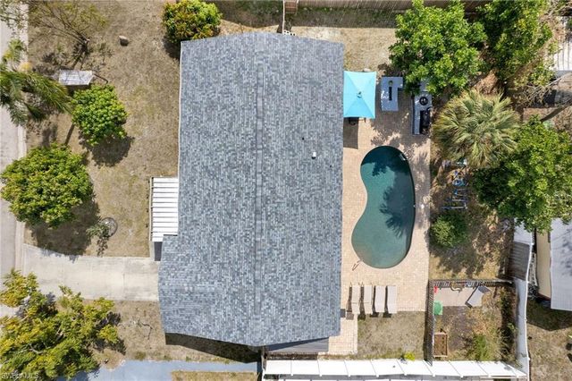 1371 Torreya CIR, North Fort Myers, FL 33917