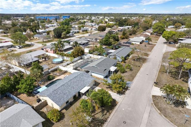 1371 Torreya CIR, North Fort Myers, FL 33917