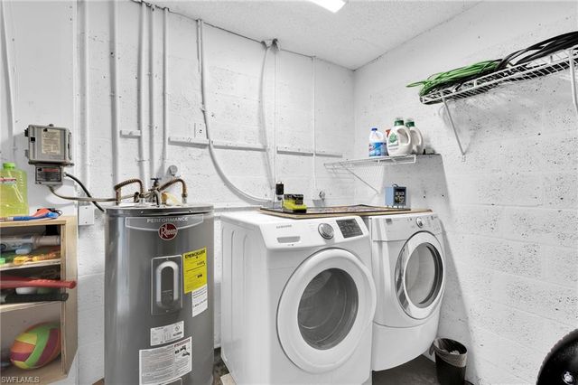 1371 Torreya CIR, North Fort Myers, FL 33917