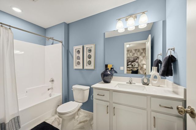 8856 Meadowcrest Drive NE, Monticello, MN 55328