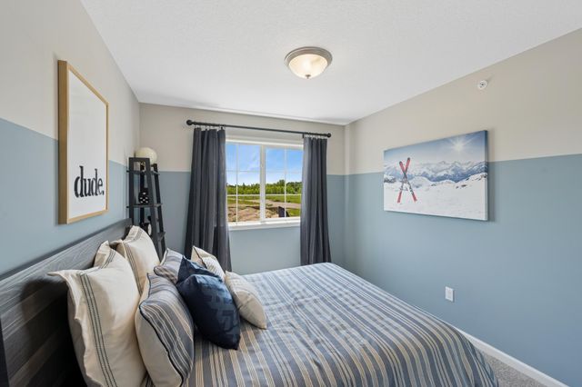 8856 Meadowcrest Drive NE, Monticello, MN 55328