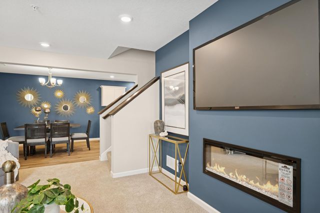 8856 Meadowcrest Drive NE, Monticello, MN 55328