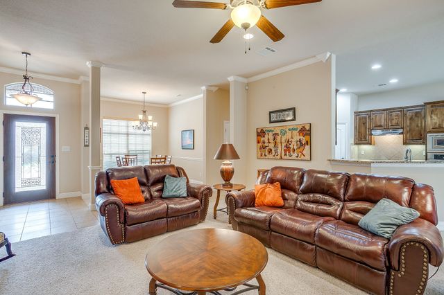 9815 Ravenswood Road, Granbury, TX 76049