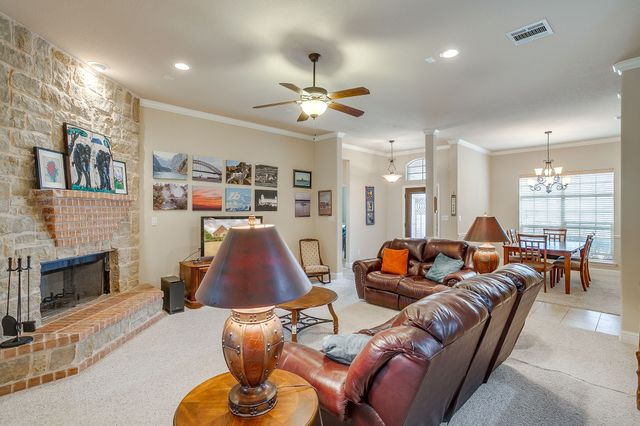 9815 Ravenswood Road, Granbury, TX 76049