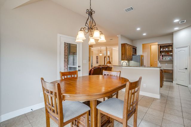 9815 Ravenswood Road, Granbury, TX 76049