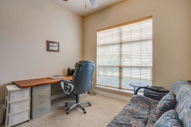 9815 Ravenswood Road, Granbury, TX 76049