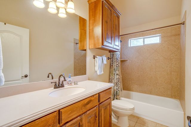 9815 Ravenswood Road, Granbury, TX 76049