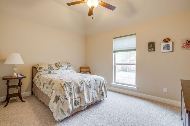 9815 Ravenswood Road, Granbury, TX 76049