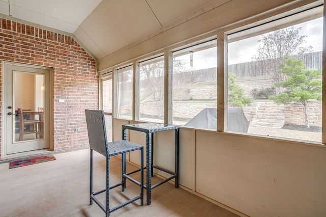 9815 Ravenswood Road, Granbury, TX 76049